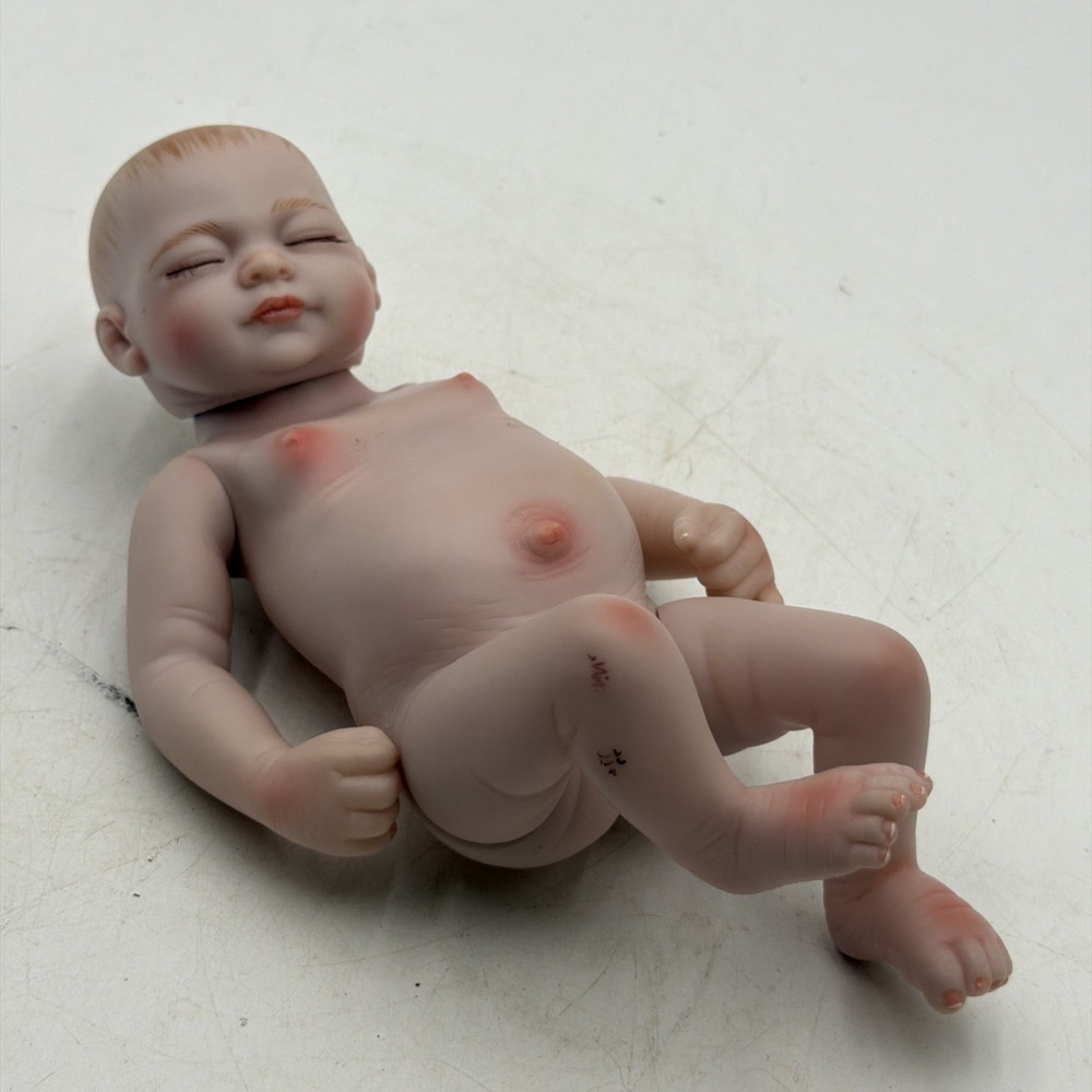 Full Body Silicone Baby Girl Reborn Baby Doll Accurate Model